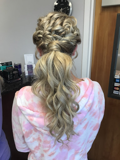 Beauty Salon «Expressions-Beauty Hair Salon», reviews and photos, 28103 Three Notch Rd # B, Mechanicsville, MD 20659, USA