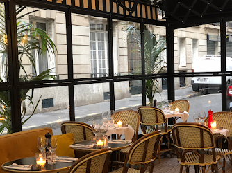 Les Demoiselles Restaurant Café Paris 17