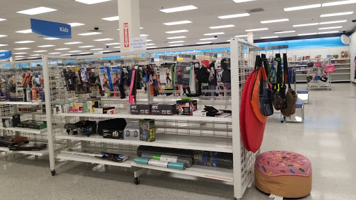 Clothing Store «Ross Dress for Less», reviews and photos, 15512 Annapolis Rd, Bowie, MD 20715, USA