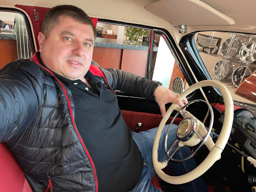 Car Dealer «Lux Cars Chicago», reviews and photos, 88 E Dundee Rd, Buffalo Grove, IL 60089, USA