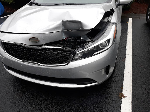 Auto Body Shop «ABRA Auto Body & Glass», reviews and photos, 1770 Cobb Pkwy S, Marietta, GA 30060, USA