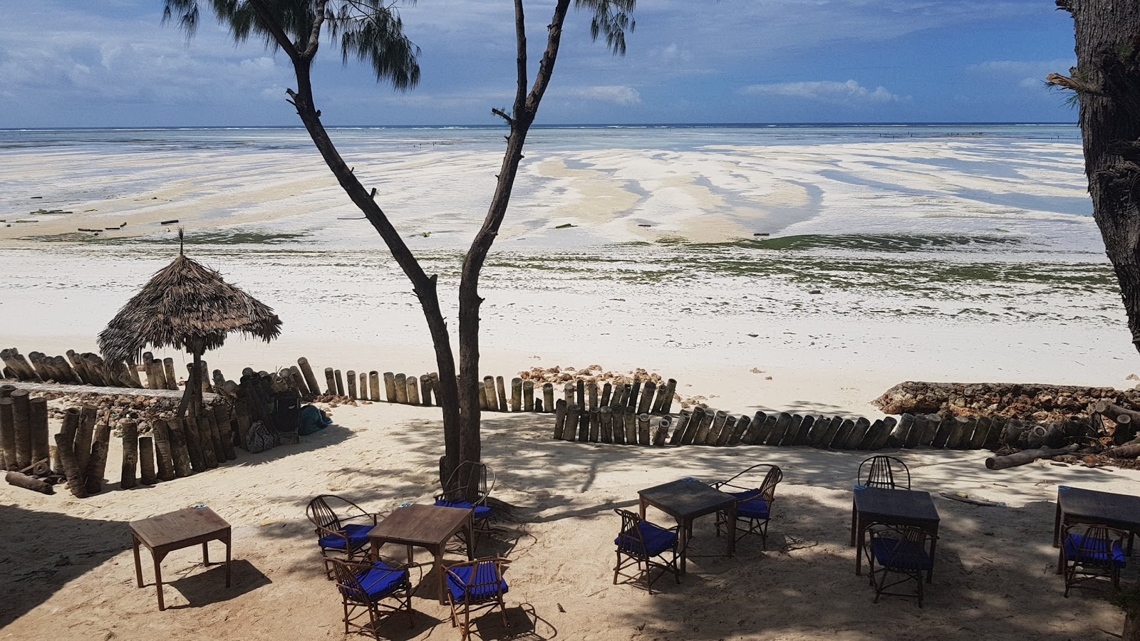 Foto de Paje Beach - lugar popular entre os apreciadores de relaxamento