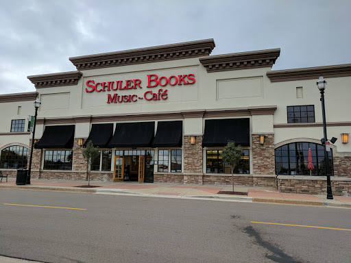 Schuler Books & Music, 2820 Towne Centre Blvd, Lansing, MI 48912, USA, 