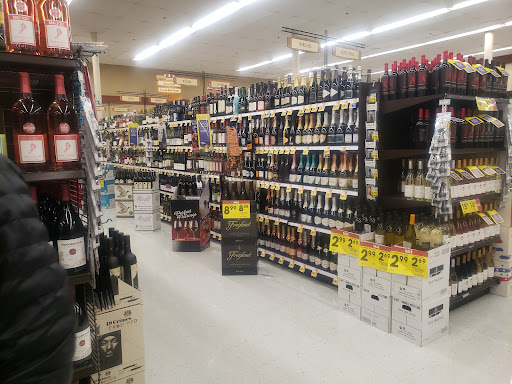 Grocery Store «Fred Meyer», reviews and photos, 2855 Broadway St NE, Salem, OR 97303, USA