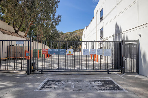 Self-Storage Facility «Public Storage», reviews and photos, 10400 Sunland Blvd, Sunland-Tujunga, CA 91040, USA