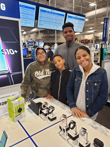 Electronics Store «Best Buy», reviews and photos, 24 Universal Blvd, Warwick, RI 02886, USA