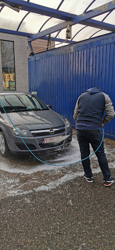 Easy Wash Self carwash - Autowasstraat