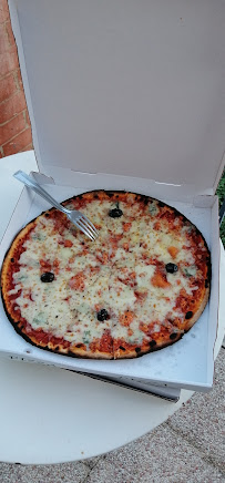 Plats et boissons du Pizzeria Cairanne PIZZA - n°6