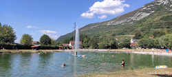 Plage du Plan d'eau de Serrieres-en-Chautagne'in fotoğrafı çok temiz temizlik seviyesi ile