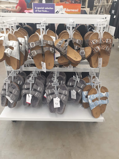 Discount Store «Big Lots», reviews and photos, 3131 W Shaw Ave, Fresno, CA 93711, USA