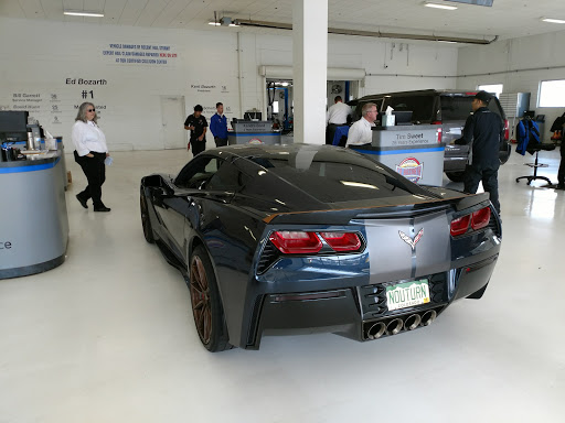 Chevrolet Dealer «Ed Bozarth Chevrolet Company, Inc. - Aurora Dealership», reviews and photos, 2001 S Havana St, Aurora, CO 80014, USA