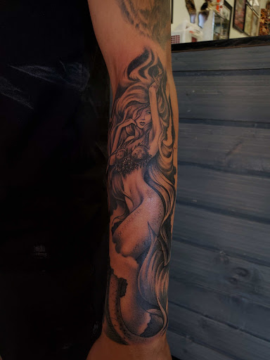 Explore feet tattoo ideas, creative tattoo ideas in Bakersfield, available at CLASSIC STANDARD TATTOO CO.