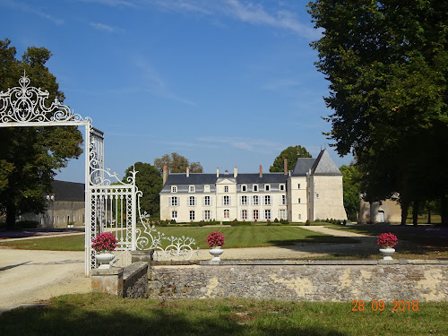 Château du Bouchet à Noyant-Villages