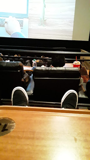 Movie Theater «Edwards Big Newport 6 & RPX», reviews and photos, 300 Newport Center Dr, Newport Beach, CA 92660, USA