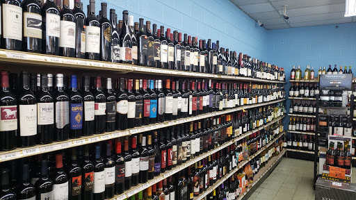 Liquor Store «Westmont Liquors», reviews and photos, 310 Ogden Ave, Westmont, IL 60559, USA