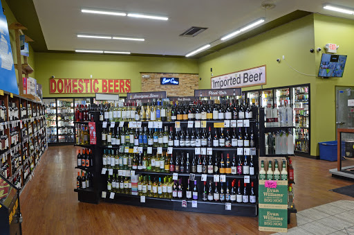 Liquor Store «Katie Plaza Discount Liquor», reviews and photos, 594 W Columbia Ave, Battle Creek, MI 49015, USA