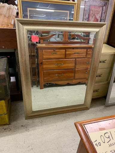 Thrift Store «JUNK 4 UR TRUNK THRIFT STORE», reviews and photos, 5494 New Jesup Hwy, Brunswick, GA 31523, USA