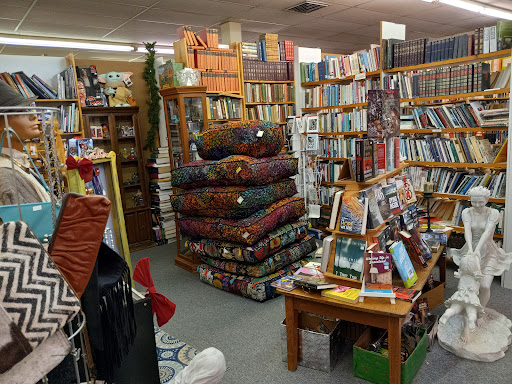 Music Store «Greatest Hits Music & Books», reviews and photos, 807 W Jackson St, Tupelo, MS 38804, USA