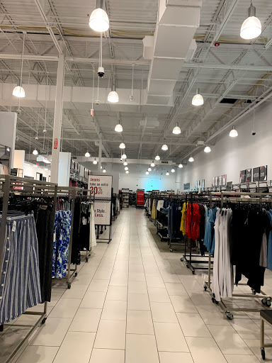 Department Store «Saks OFF 5TH», reviews and photos, 127 Skokie Blvd, Northbrook, IL 60062, USA