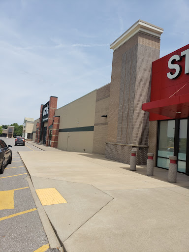 Office Supply Store «Staples», reviews and photos, 2000 Mallory Ln #200, Franklin, TN 37067, USA