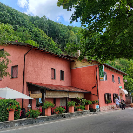 Albergo Ristorante Linda in Villa Collemandina, Provincia di Lucca