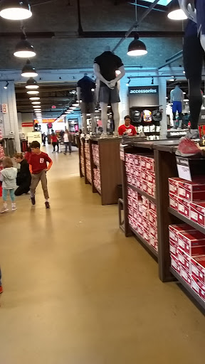 Outlet Store «New Balance Factory Store», reviews and photos, 173 Market St, Brighton, MA 02135, USA