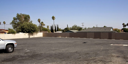 Laundromat «Wash N Clean Coin Laundry», reviews and photos, 565 S Riverside Ave, Rialto, CA 92376, USA