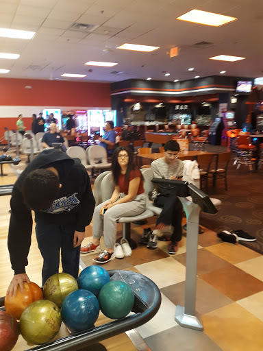 Bowling Alley «AMF Smithtown Lanes», reviews and photos, 200 Landing Ave, Smithtown, NY 11787, USA