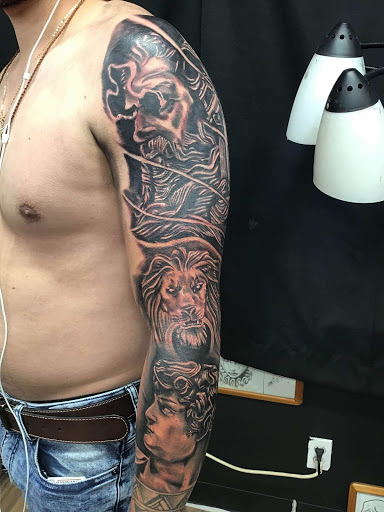 Explore easy flash tattoo ideas, creative tattoo ideas in Denver, available at Denvers Competitive Ink