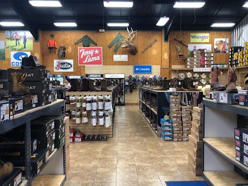 Western Apparel Store «Southside Westen & Outdoor Wear, Farm & Pet», reviews and photos, 3014 James L Redman Pkwy, Plant City, FL 33566, USA