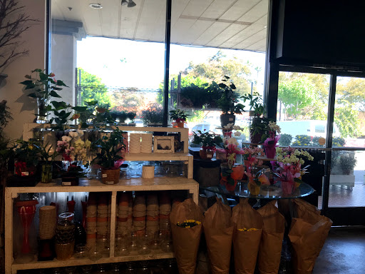 Florist «Absolutely Flowers & Balloons», reviews and photos, 10900 Westminster Ave # 4, Garden Grove, CA 92843, USA