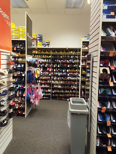 Shopping Mall «South Mall», reviews and photos, 3300 Lehigh St, Allentown, PA 18103, USA