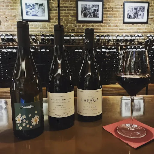 Wine Bar «Firehouse Wine Bar & Shop», reviews and photos, 216 St Francis St, Mobile, AL 36602, USA