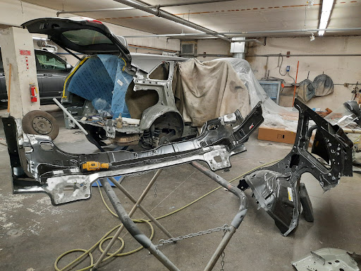 Auto Body Shop «Sharp Auto Body & Paint Works, Inc.», reviews and photos, 4031 SE 26th Ave, Portland, OR 97202, USA