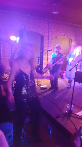 Night Club «The Waterfront Tavern 