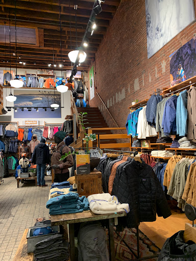 Clothing Store «Patagonia Boston», reviews and photos, 346 Newbury St, Boston, MA 02115, USA