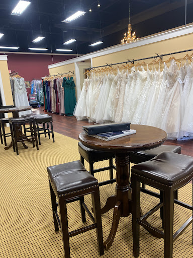 Bridal Shop «Darianna Bridal & Tuxedo», reviews and photos, 241 Easton Rd, Warrington, PA 18976, USA