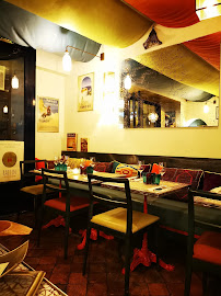 Atmosphère du Restaurant marocain LE TAGINE RESTAURANT à Paris - n°4