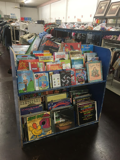 Thrift Store «Circle of Concern Thrift Store», reviews and photos, 4134 Orange Ave, Long Beach, CA 90807, USA