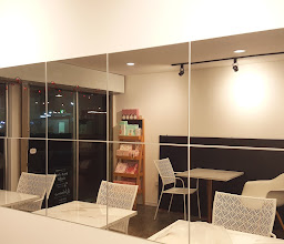 me eat cafe' photo