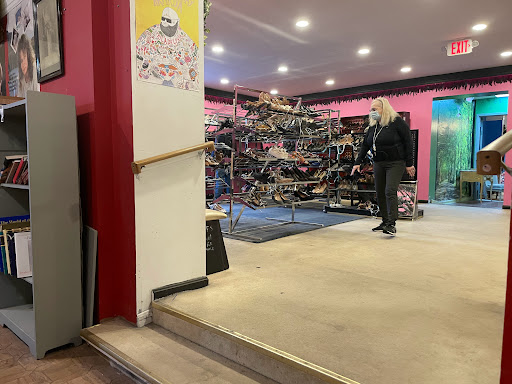 Thrift Store «Philly AIDS Thrift», reviews and photos, 710 S 5th St, Philadelphia, PA 19147, USA