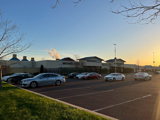 Shopping Mall «Philadelphia Premium Outlets», reviews and photos, 18 West Lightcap Road, Pottstown, PA 19464, USA