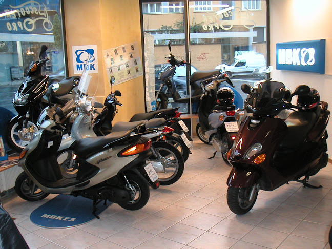 Rezensionen über CD Scooter Shop Sàrl in Genf - Motorradhändler
