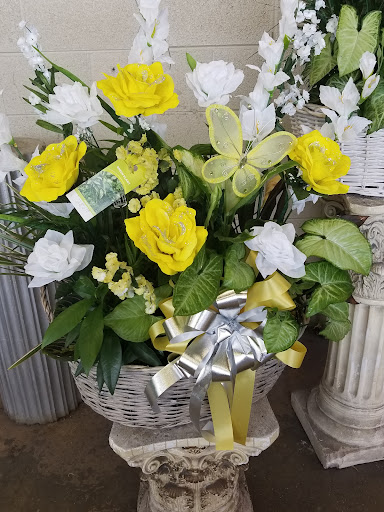 Florist «Livernois-Davison Florist», reviews and photos, 13517 Livernois Ave, Detroit, MI 48238, USA