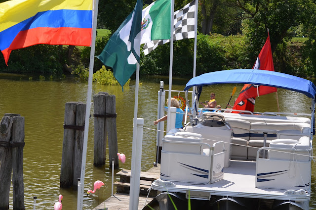 Slip 38 Amy and Jerry's Funship