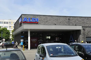 Aldi image