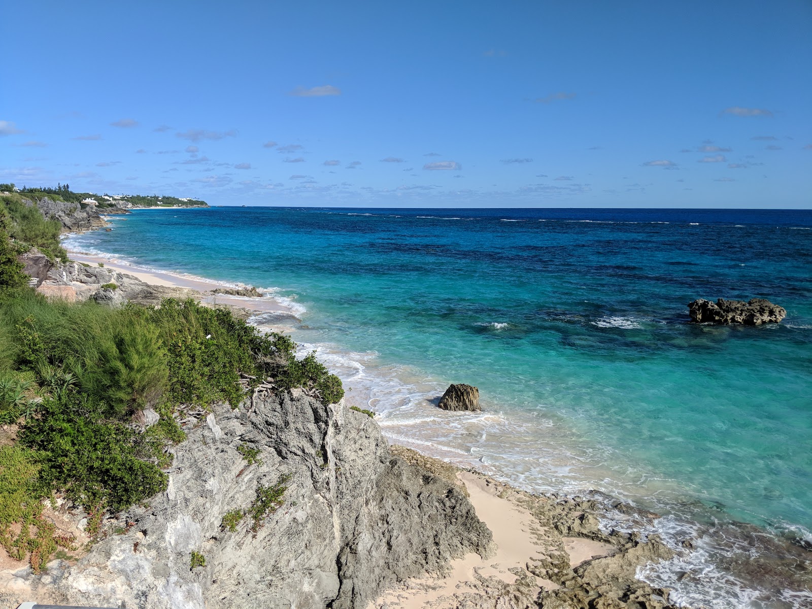 Photo de Pink Beach - East - endroit populaire parmi les connaisseurs de la détente