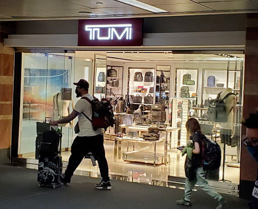 TUMI Store - Phoenix Sky Harbor Airport
