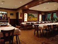 Atmosphère du Restaurant de spécialités alsaciennes La Couronne de Roeschwoog - Flammkueche Restaurant à Rœschwoog - n°4