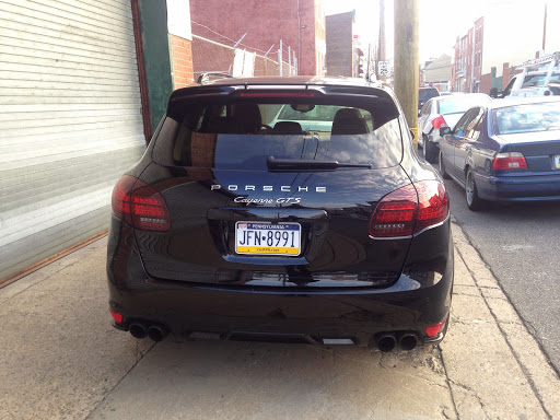 Auto Body Shop «Liberty Collision Center LLC», reviews and photos, 117 Richmond St, Philadelphia, PA 19125, USA